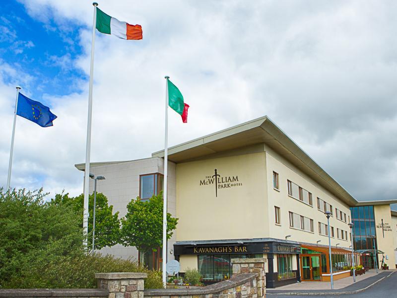 Mcwilliam Park Hotel Claremorris Zewnętrze zdjęcie